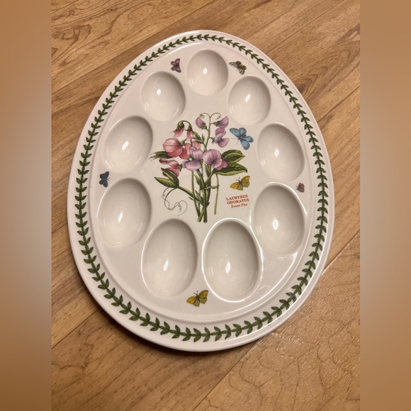 NWT Botanic Garden Sweet Pea Egg Plate - Picture 1 of 5